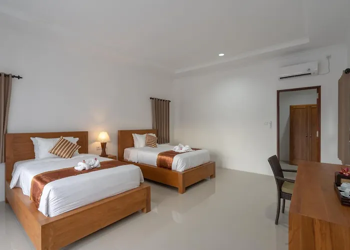 ホテル Nusa Indah Onai 3*
