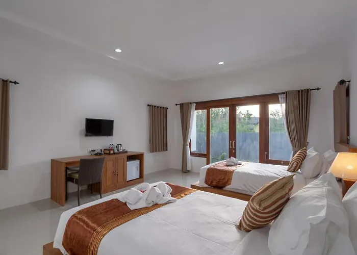 ホテル Nusa Indah Onai 3*